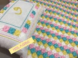 Etamin Islemeli Yastikli Bebek Battaniyesi Ve Etamin Kanavice Ornekleri Nazarca Com Kanavice Ornekleri Kanavice Bebek