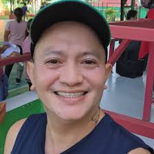 Yung magkaaway kayo pero may mga camera sa Palibot… Plastikan 😂