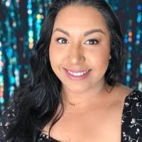 Karen Pereira's Instagram, Twitter & Facebook