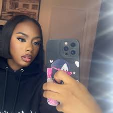 𝐎𝐡 𝐰𝐚𝐢𝐭… 𝐈 𝐚𝐦 𝐡𝐞𝐫 💕🤭