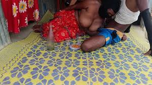 Desi Bhabhi Sharab Pee Kar Land Chusa: Indian Anal Porn