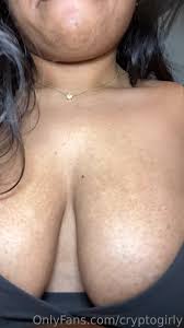 Princess Zara Shaking Her Asian Boobs Onlyfans Video – Full Video Details