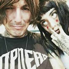 Christofer Drew,Kellin Quinn e Oliver Sykes : X