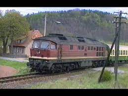 What's that one common thing about them? Dr 1990 Br 132 Ludmilla Diesel Power Vor Reisezugen Zwischen Arenshausen Und Uder Youtube