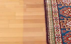 Es ist jeder parkett teppich gewebten dauerhaft auf amazon im lager verfügbar und sofort bestellbar. Ursachen Und Behebung Von Verfarbten Holzboden Verfarbungen Von Parkett Was Ist Normal Bm Online