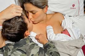 Dia da gestante 🤍 2021 • 2015🤰🏼 Uma das curvas mais encantadoras, belas  e indescritíveis de uma mulher! A maior e mais intensa jornada … um misto  de sentimentos… um amor único