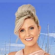 Stephanie Marshall's Instagram, Twitter & Facebook