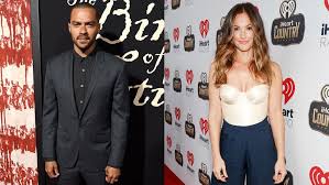 Grey's anatomy follows the doctors at seattle grace hospital where each day means facing new challenges, both personally and professionally, and discovering what matters most in life. Minka Kelly Shuts Down Jesse Williams Cheating Rumors F K Off Entertainment Tonight