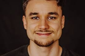 Auto Review magazine, voor de échte autoliefhebber!