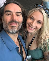 When you get to meet Russell Brand at your church & take a selfie with him  🤳 Russell Brand