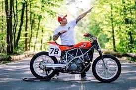 Hombrese Bikes Motorcycle Shoot Christine Gabler Motorcycle Ktm Supermoto Bike