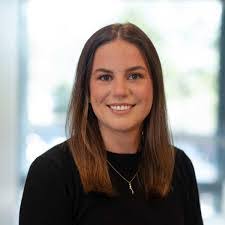 Michelle Zahn's Instagram, Twitter & Facebook