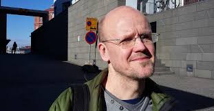 Jan-Erik Mansikka premieras av visvänner