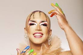 Distrito Drag lança o Calendrag 2023 no Museu Nacional