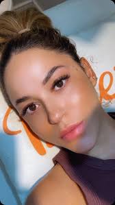 Reservar um tempo para cuidar de você é um gesto de amor próprio ✨, Brow  lamination + alongamento de cílios da maravilhosa @marirochac_ ,  📲(11)98938-5750, ., ., ., #browlamination #alongamentodecilios ...