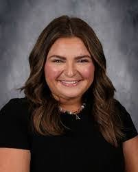 Amanda Mandeville's Instagram, Twitter & Facebook