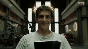 Tokyo'dan ayrılamayan genç rio, yanına fas'ta gizlice aldıkları uydu telefonunu verince olanlar oldu. Rio Money Heist La Casa De Papel Miguel Herran Short Video Remix Youtube