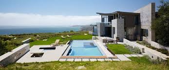 Une Splendide Maison Californienne Avec Images Architecture Residentielle Maisons Californiennes Decoration Maison Moderne