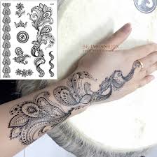 Their unique dye serves as temporary body art that guests will enjoy sporting even after the party's over. 35 Aliexpress Henna Tattoo