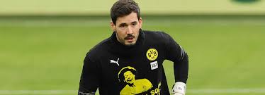 @manutd and @england represented by @seanmcdaid03 info@deanhendersonofficial.com. Nach Hitz Verlangerung Roman Burki Beim Bvb Vor Dem Aus