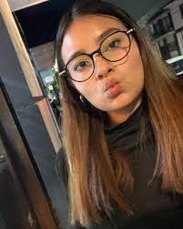 Catherine Meza's Instagram, Twitter & Facebook