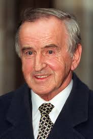 Former Irish PM Albert Reynolds dies
