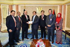 Tm invited prof datuk dr ghauth jasmon to lead utsb, and he served mmu as president for 11 years. Courtesy Visit By Ybhg Tan Sri Dr Ghauth Jasmon Universiti Putra Malaysia Bintulu Sarawak Campus