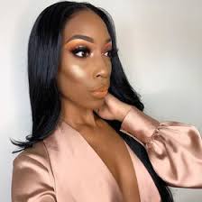 Malika Russell (bookmalika)