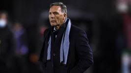 Resistió con la convicción de que podía convertirse en historia, con la zanahoria de la copa argentina (está en cuartos de final). A Vbhqzsmh Njm