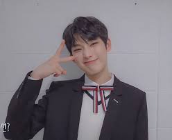 Son zamanlarda sunoo, enhypen üyelerinin sunoo'nun tombulluğu hakkında bahsetmelerinden dolayı twitter'da trend oldu. Sunoo Enhypen Kpop Fandom Kpop Boy Groups Kids Icon