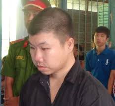 Em giết chết anh ruột vì bị mắng chuyện nẹt pô xe