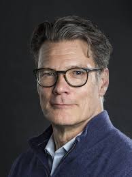 University of Iowa to honor Harold Bradley Jr., a giant of creativity