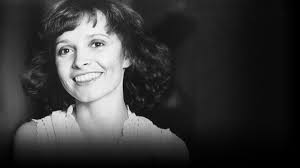 Квітка народилась та виросла у сша, проте мала українське коріння і. Kvitka Cisik Biografiya Vidomoyi Spivachki Kvitki Cisik