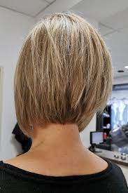 pagenkopf angeschnittener nacken kurzhaar bob in 2021 bob frisur nacken frisur pagenkopf gestufter bob haarschnitt