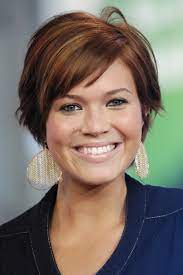 We Had No Idea Mandy Moore S Beauty Evolution Was This Extreme Refinery29 Short Hair Styles Mandy Moore Short Hair Mandy Moore Hair