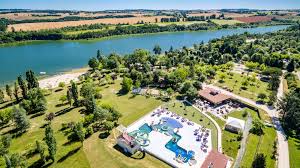Camping Lac Sud Ouest Gers Parc Aquatique Avec Piscine Chauffee