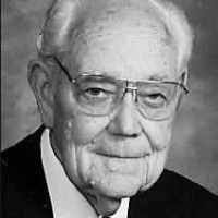 Lawrence C Maynard (1912–2007)