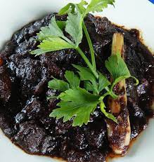 Mudah dapat, mudah sedia, dan sangat sedap. Resepi Daging Masak Hitam Sarawak Bahan Bahan 1 Kg Daging Dipotong Kecil 100gm Gula Merah Atau Gerek 150gm Kismis Hitam 3 Makanan Resep Masakan Masakan Simpel