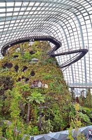 The gardens by the bay is a nature park spanning 101 hectares in the central region of singapore, adjacent to the marina reservoir. Spektakulare Aussichten Im Gardens By The Bay Sin Structurae
