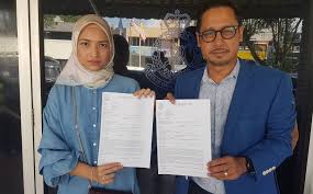 Aaron aziz, izara aishah, hisyam hamid and others. Baru Seminggu Tayang Filem Kau Yang Satu Dah Bocor Di Facebook Live Filem Drama Hiburan Trending Cari Infonet