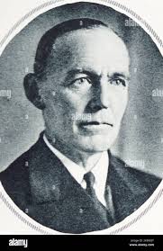 Senior royal navy officer hi-res stock photography and images