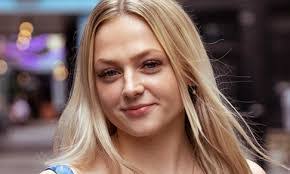 Sasha Ford's Instagram, Twitter & Facebook