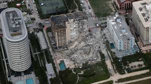 Miami se despertó este jueves con la brutal imagen de un edificio de 12 plantas derrumbado como panqueque y la frenética y masiva operación de rescate que se puso en marcha. Ls422o2p5c5wtm