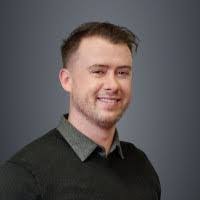 Daniel Fallon's Instagram, Twitter & Facebook