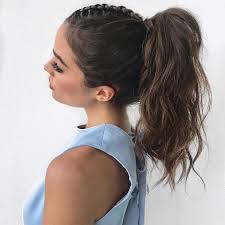 Essayez une queue de cheval haute ondulée que vous aimez. Coiffure Facile Printemps 40 Idees Faciles A Realiser Pour Un Look Glamour