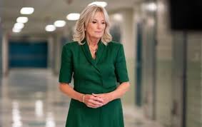 Jill tracy biden (née jacobs, formerly stevenson; Biografiya Dzhill Bajden Ot Uchitelnicy Do Pervoj Ledi Ssha Rbk Ukraina