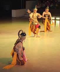 Akan tetapi wayang diartikan sebagian besar masyarakat berasal dari bahasa jawa yang artinya bayangan. Wayang Wong Wikipedia