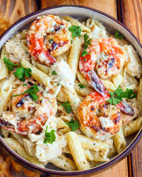But i like to make spaghetti squash alfredo boats by serving it. Creamy Shrimp And Chicken Alfredo Pasta Ev S Eats