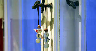 Hallo, danke für die tolle anleitung. Schneemann Aus Kronkorken Weihnachtsbaumschmuck Basteln Anleitung