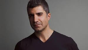 Özcan deniz, oyuncu, yönetmen ve şarkıcı. Ozcan Deniz Celebrity Age Weight Height Net Worth Dating Facts